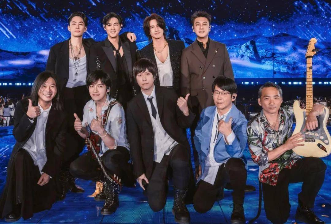 F4合体变“上春山2.0”，朱孝天服装站位都尴尬，曾公开承认不和