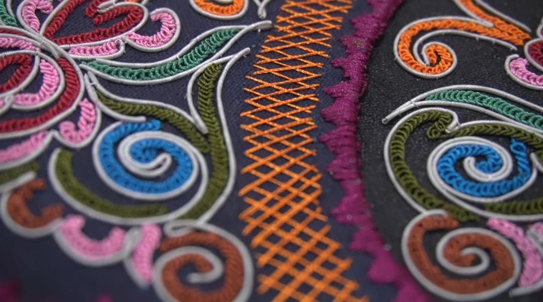 千年马尾绣 一针一线绣出“最炫民族风” Horsehair Embroidery:Weaving Ethnic Splendor for 1000 Years