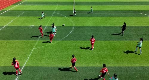 萍乡市第十五届运动会青少年部足球赛在安源区激情开赛
