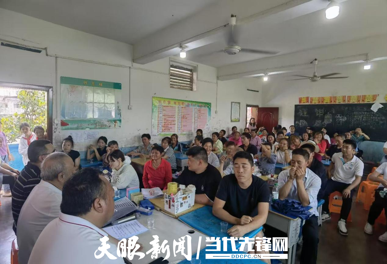 习水县温水镇关工委举行家校社协同育人宣讲活动