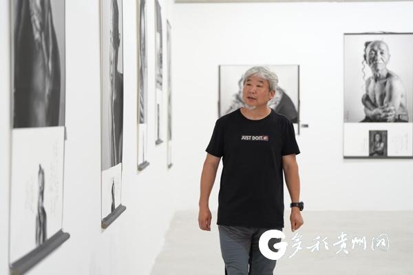 【听，光影背后的声音】卢现艺：20余年用镜头采撷岜沙的人间烟火