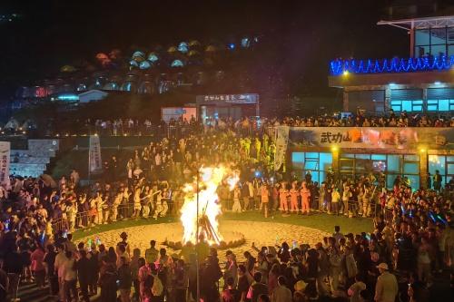 2025第十八届武功山帐篷季盛大开幕 万人共赴云端之约