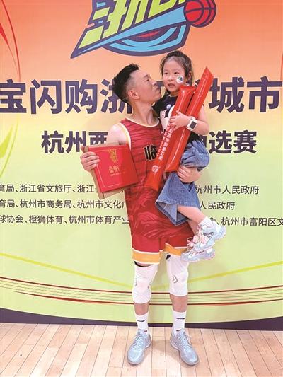 偶像科比的“伍球王”：倒灶，一点都睡不着