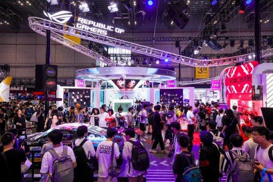破次元梦幻联动来袭！ROG×初音未来联名显卡信仰发布