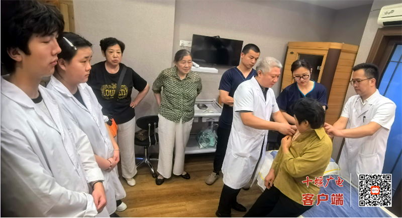 武当山太和养生中心开展“冬病夏治”活动