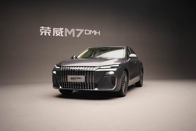 荣威M7 DMH反向虚标、一周一充，DMH插混技术卷王来了