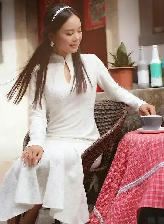 从校园小品到爆款网大：新锐导演王蓝目的破茧之路