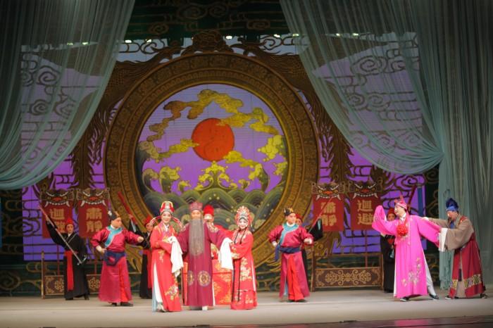 中原曲韵润瓜乡 河南曲剧将赴哈密演出经典大戏