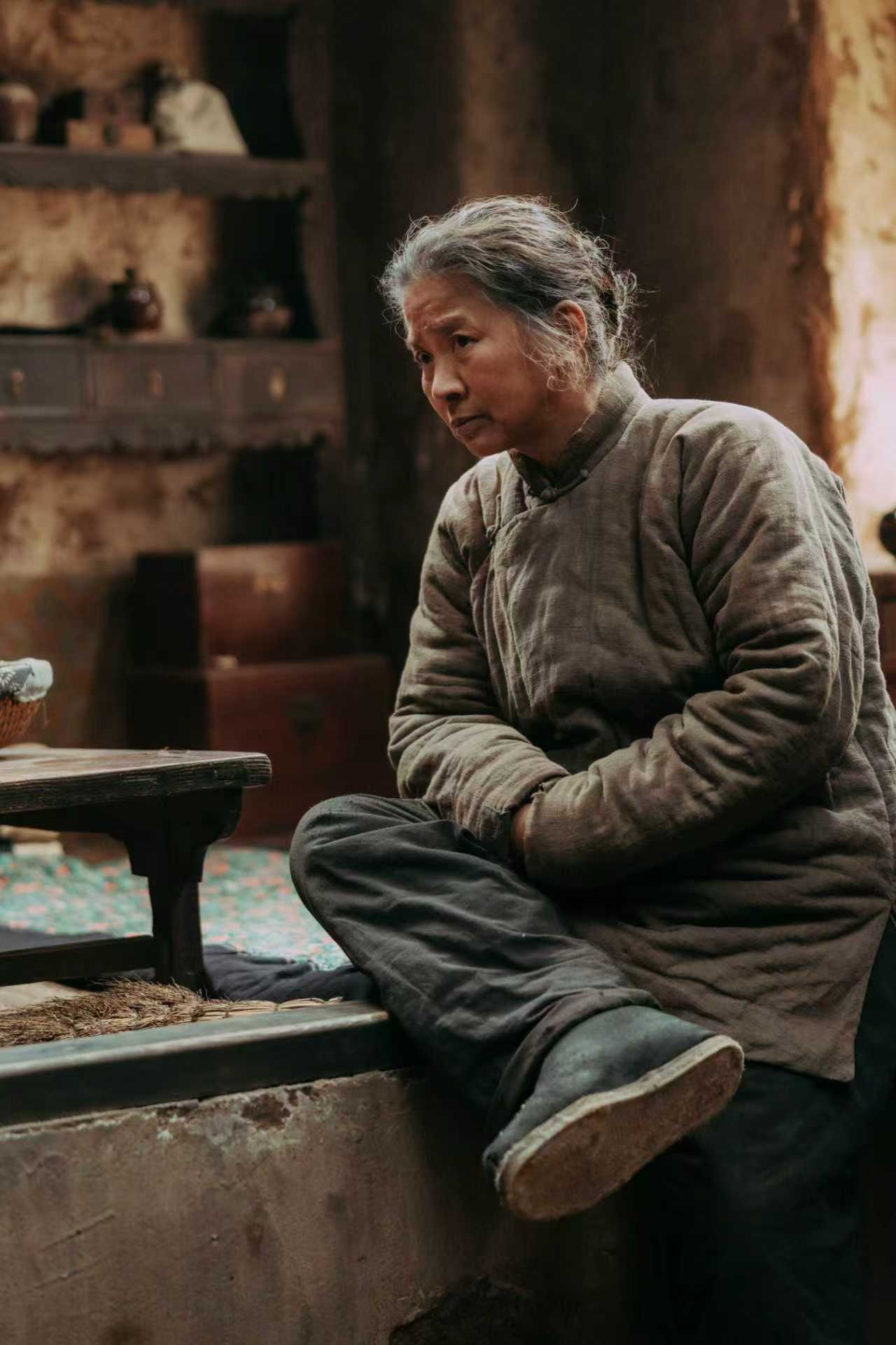 演配角40多年，因“大脚娘”出圈！ 迟蓬：不管演啥都要脚踏实地