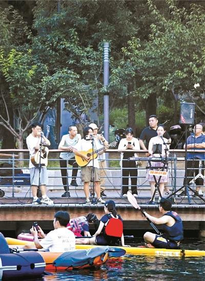 走吧，去公园听一场“野唱会”