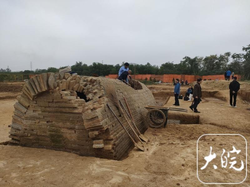 庐江惊现三座东汉古墓！系农田改造时发现，出土铜镜光可照人