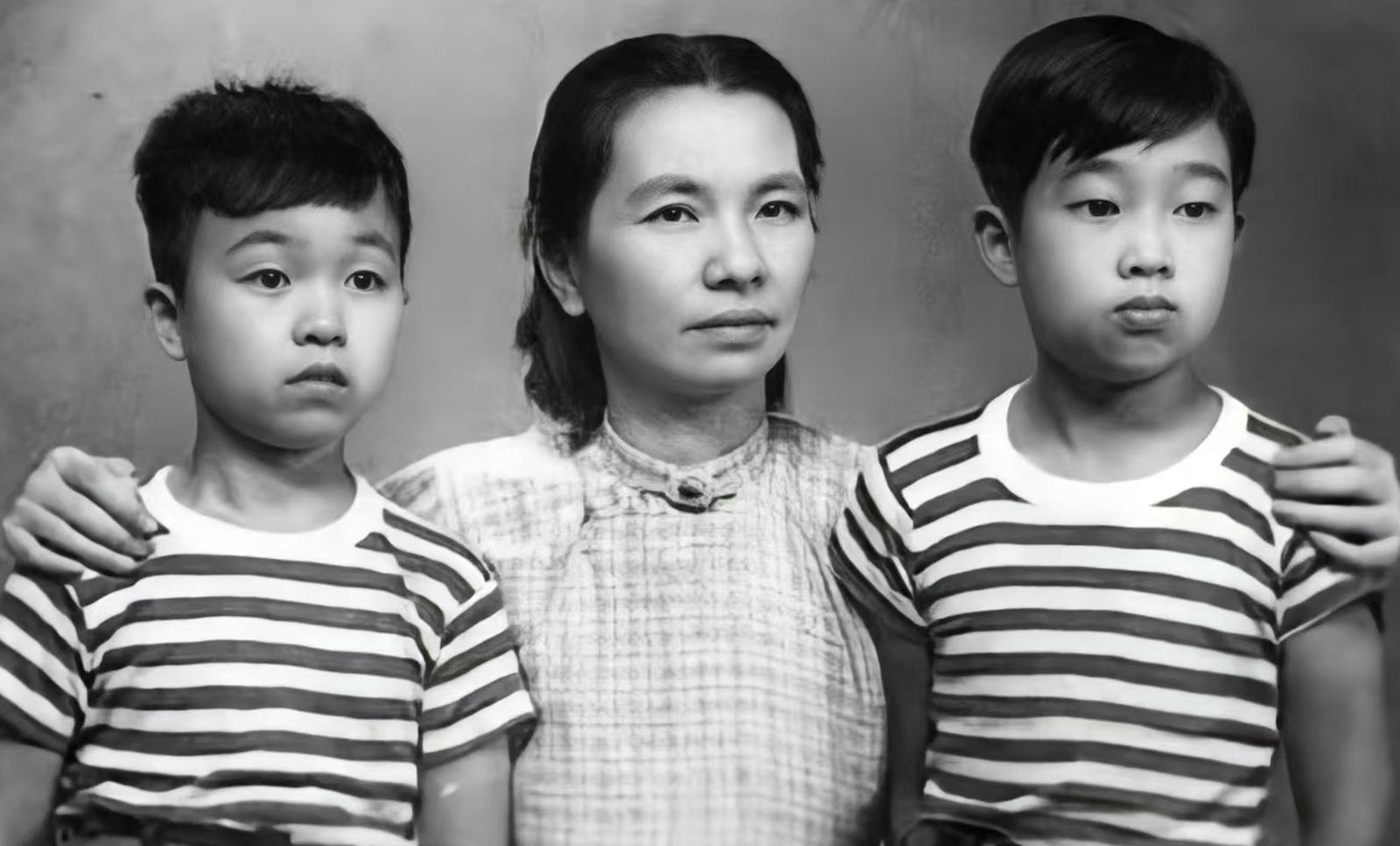 青春华章丨“怀念奶奶成了父亲一生中最重要的事情”