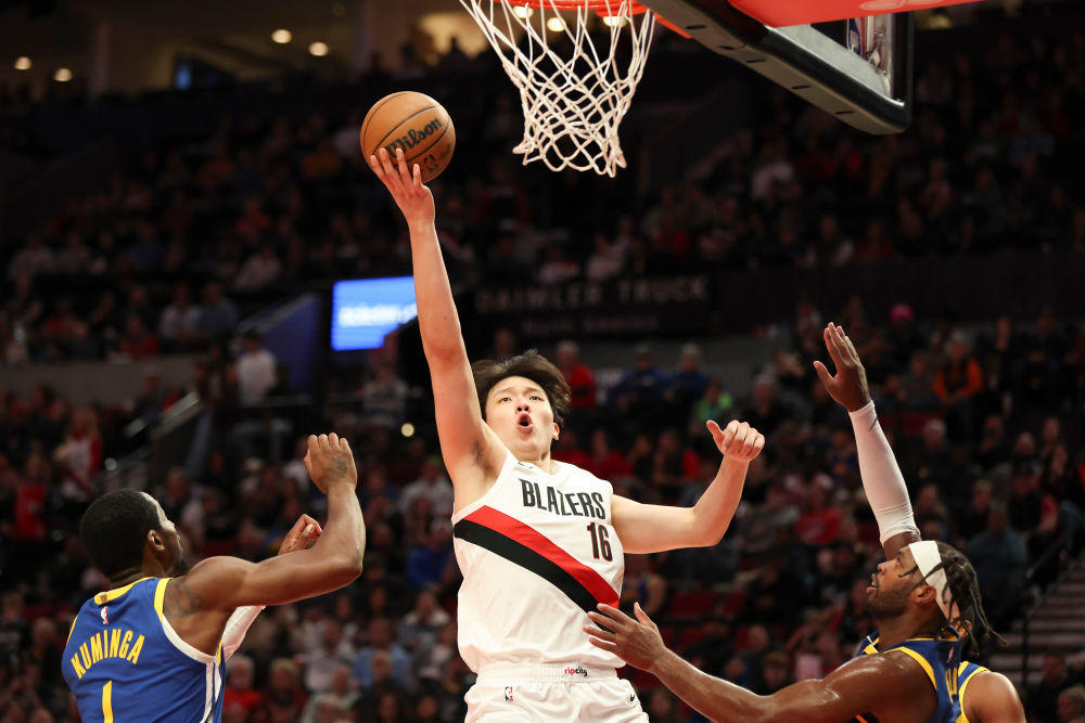 斯普利特接任开拓者临时主帅，对杨瀚森来说是好是坏？