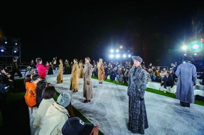 南京国际时装周 云端大秀开启