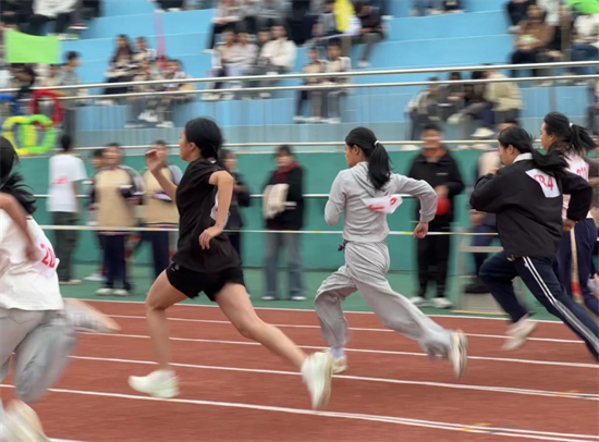 上饶市广丰一中第十五届校运会暨教职工趣味运动会圆满落幕