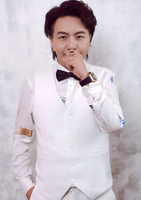 索南扎西来成都开演唱会 《我在拉萨等你》引拉萨旅游热