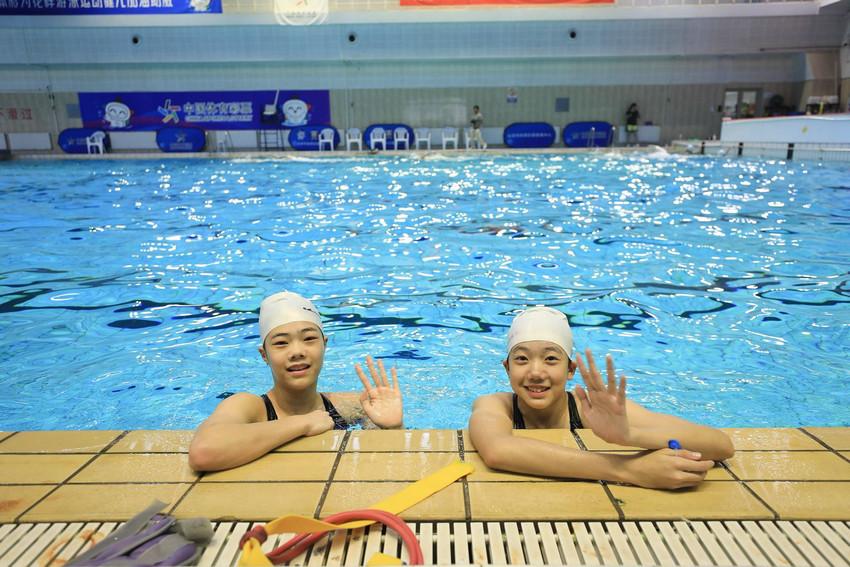 “水上芭蕾”绽放公益光彩 北京体彩杯2025花样游泳邀请赛圆满落幕