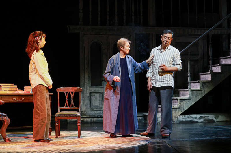 人艺三代演员同台演绎《小郡之秋》