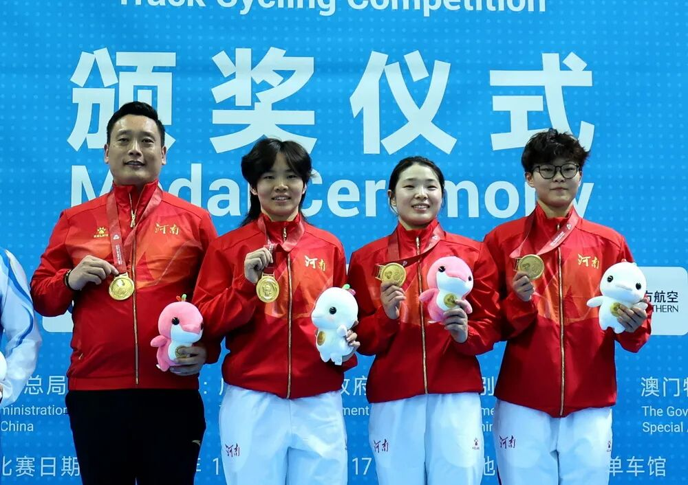 一夜双金 闪耀香江！河南自行车队两项全国纪录见证“王者之师”