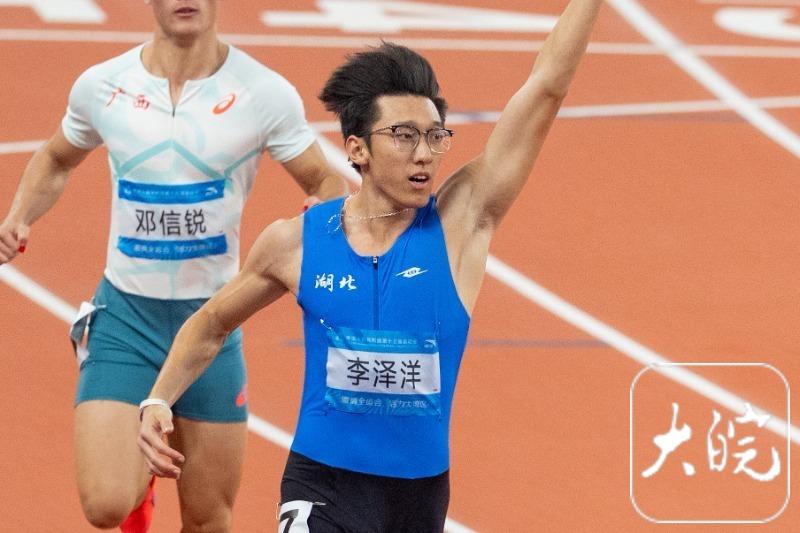 李泽洋全运会百米飞人大战夺冠