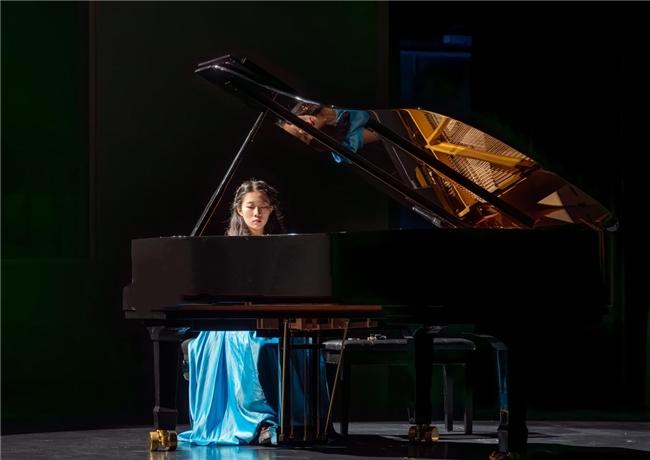 “一路繁花”青年钢琴家李昕昱绍兴音乐会圆满落幕！