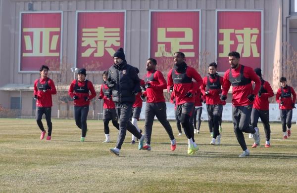 亚泰潜心备战收官之战