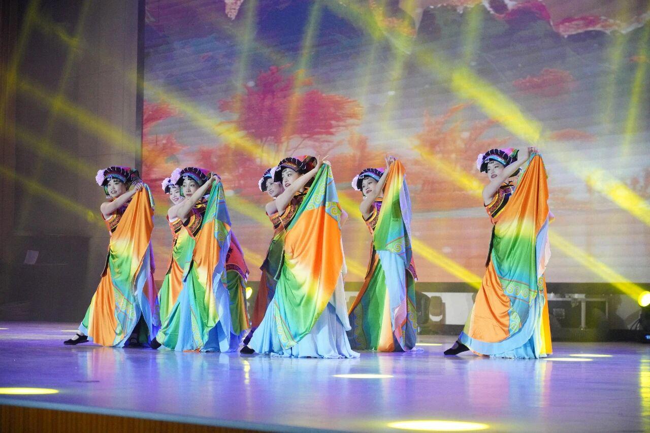 黔中非遗承古韵 航空帮扶启新程——普定非遗精品节目展演举办