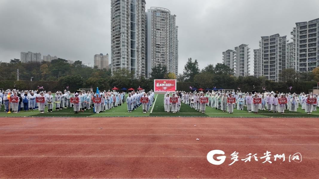 汇川区“区长杯”青少年校园足球超级联赛火热进行
