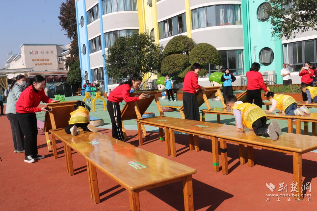 童心同行 薛峰幼儿园亲子运动会促成长