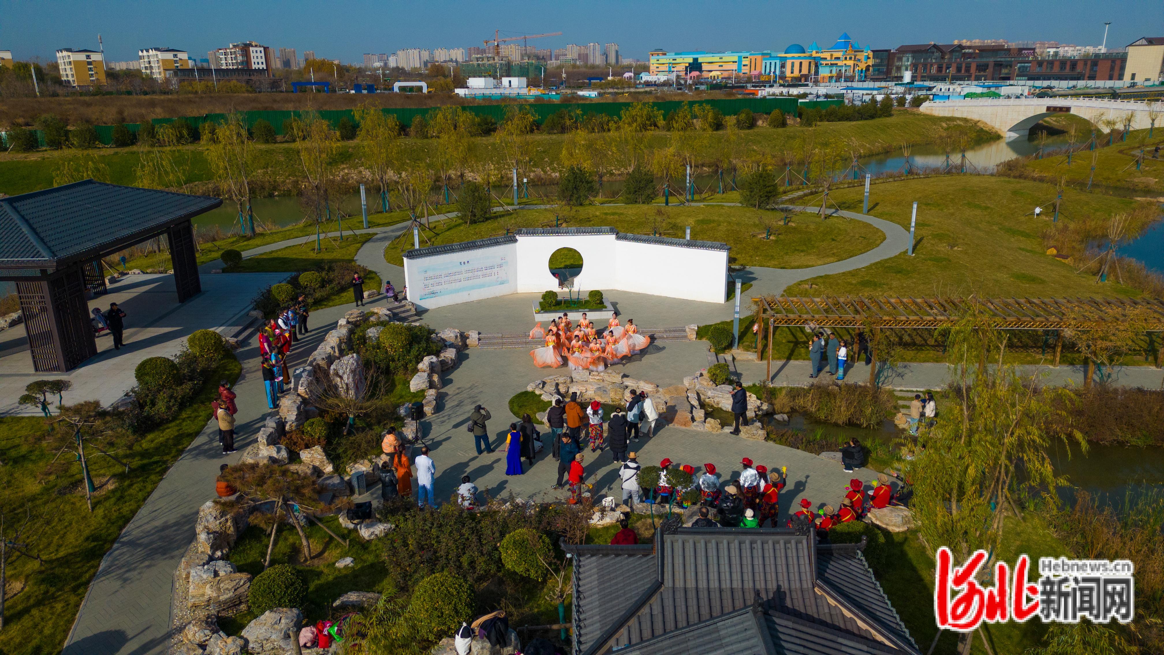 邢台：“侨助泉城”百泉鸳水情歌秀温情上演