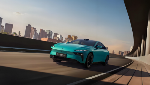 15 万左右高颜值新能源车：操控柔和 + 配置贴心，适配新手日常通勤