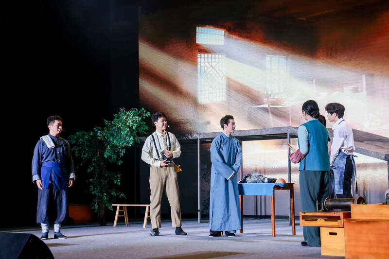 北京印刷学院原创话剧《第二十三枚铅字》重燃红色记忆