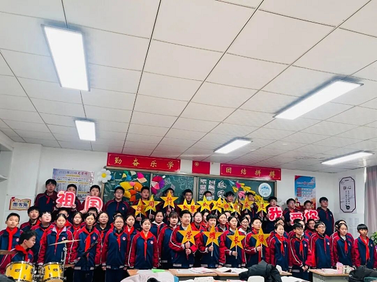 临沂六中2025级班歌比赛圆满落幕