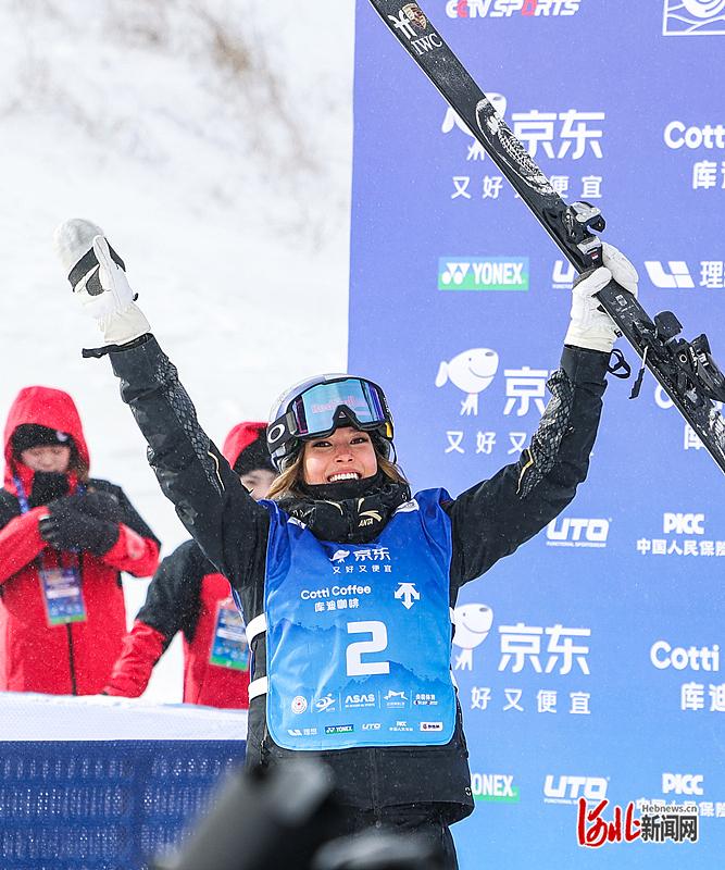 2025—2026赛季国际雪联自由式滑雪U型场地技巧世界杯崇礼站谷爱凌夺得女子组冠军