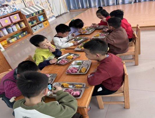 多彩饺香暖冬至，萌娃乐享传统情——东营市利津县利津街道中心幼儿园冬至活动